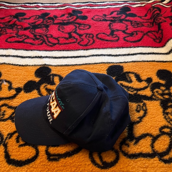 1995 Seattle NCAA final four SnapBack - Picture 1 of 3